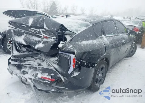 2025 Kia K4 Lxs from USA, damaged, VIN 3KPFT4DE8SE166145